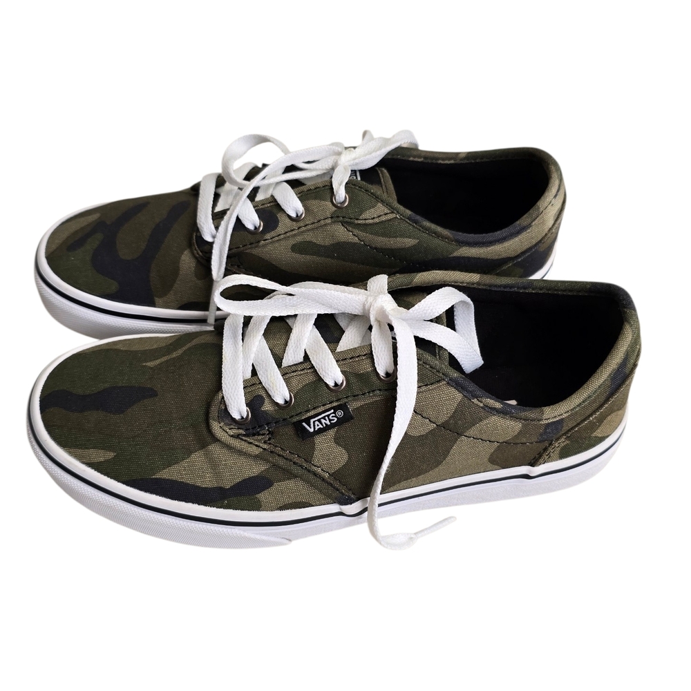 Vans US Youth Size 5 Camouflage Sneakers with White Laces